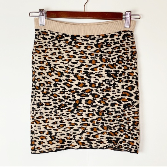 EUC Urban Outfitters Leopard Knit Mini Skirt - Picture 1 of 6